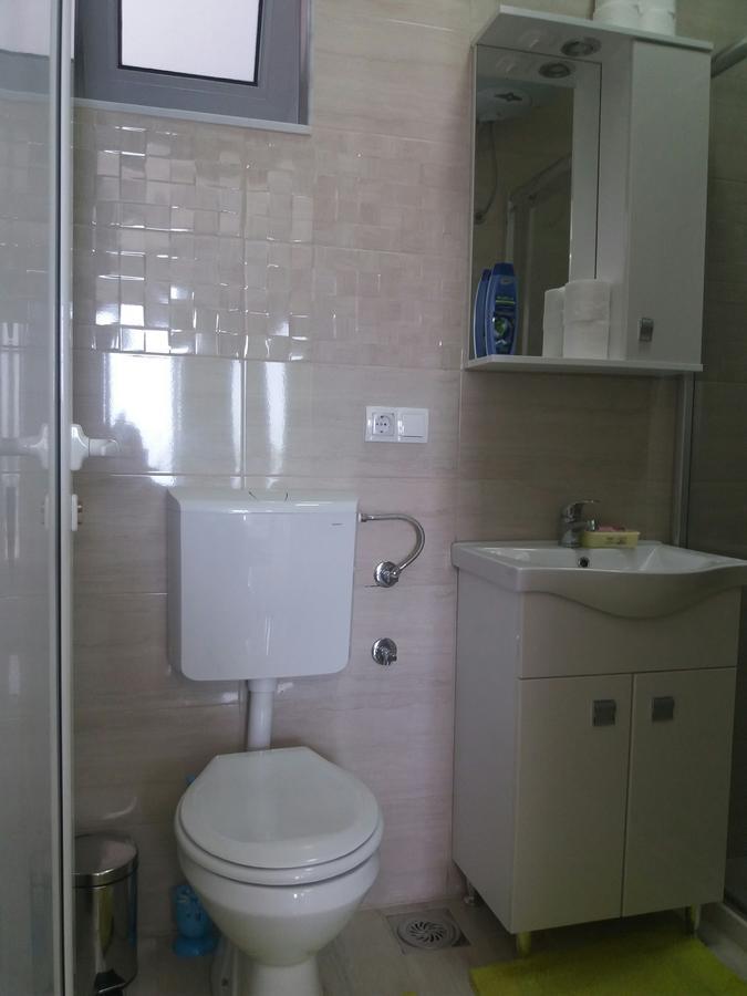 Zara Apartments อุลซิน ภายนอก รูปภาพ